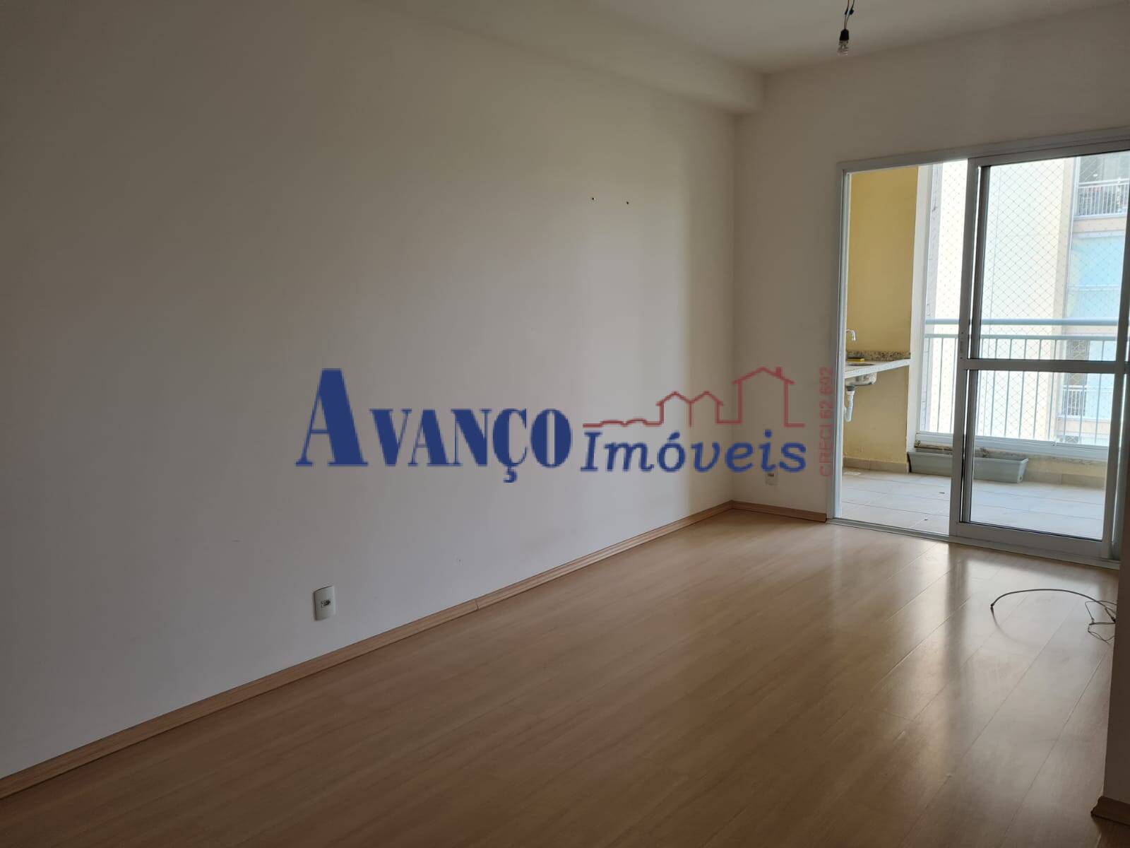 Apartamento à venda com 2 quartos, 64m² - Foto 4