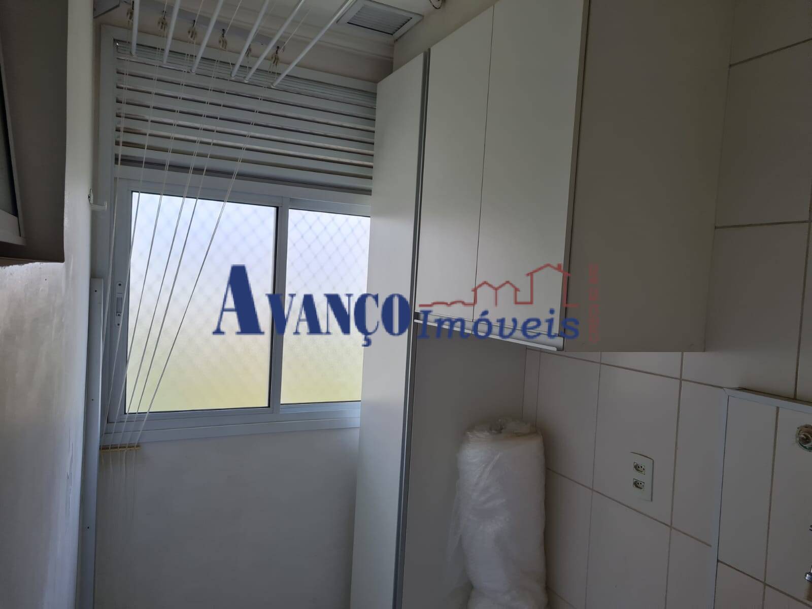 Apartamento à venda com 2 quartos, 64m² - Foto 10