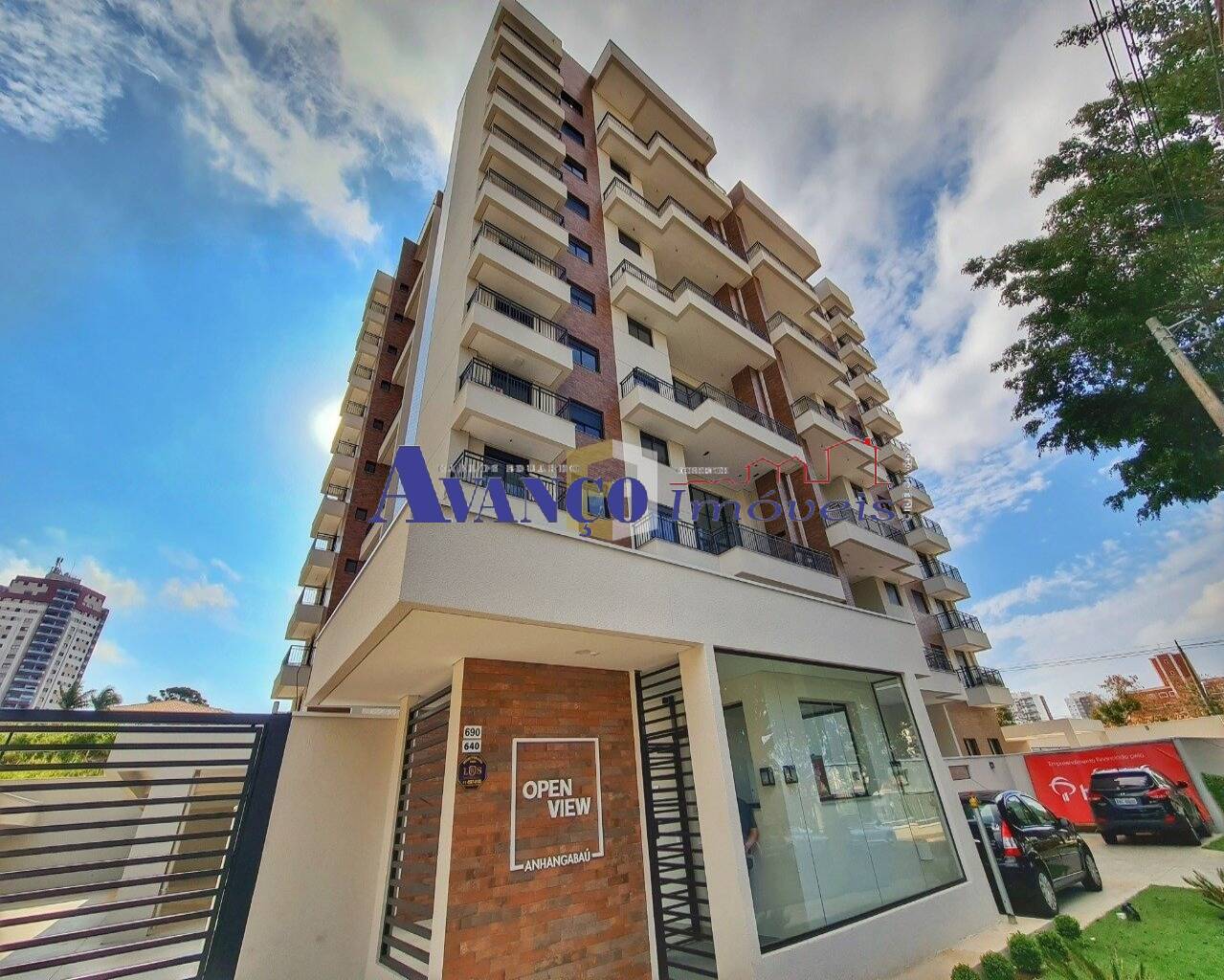 Apartamento à venda com 3 quartos, 121m² - Foto 1