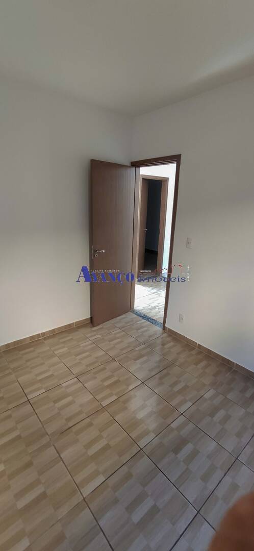 Apartamento para alugar com 2 quartos, 50m² - Foto 4