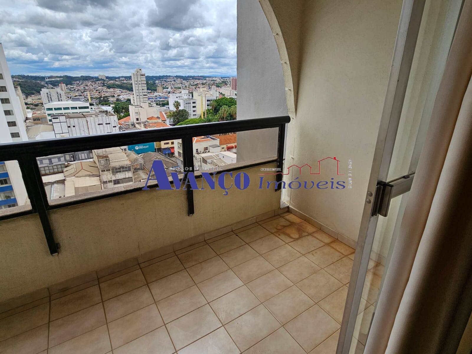 Apartamento para alugar com 3 quartos, 240m² - Foto 5