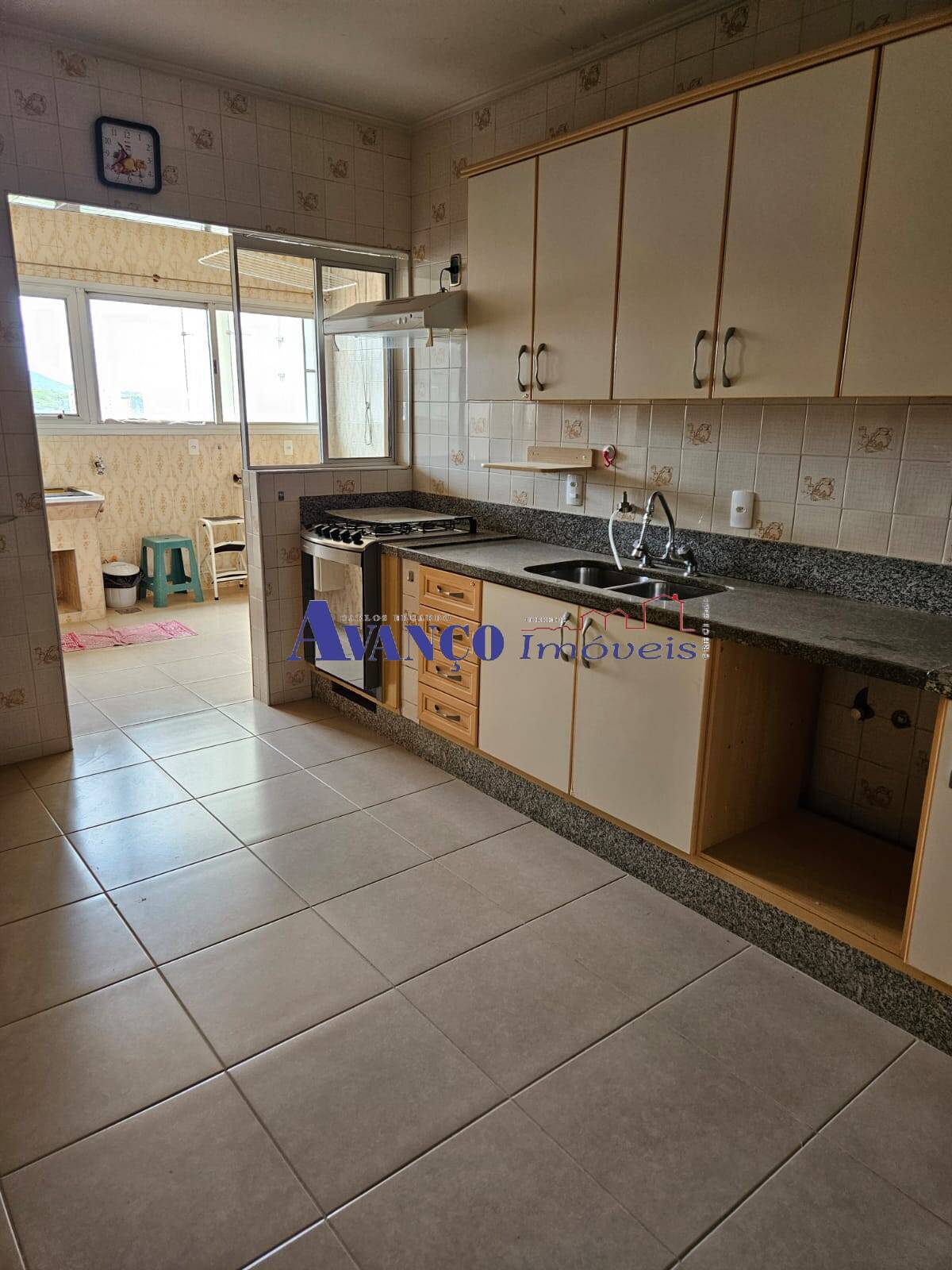 Apartamento para alugar com 3 quartos, 240m² - Foto 10