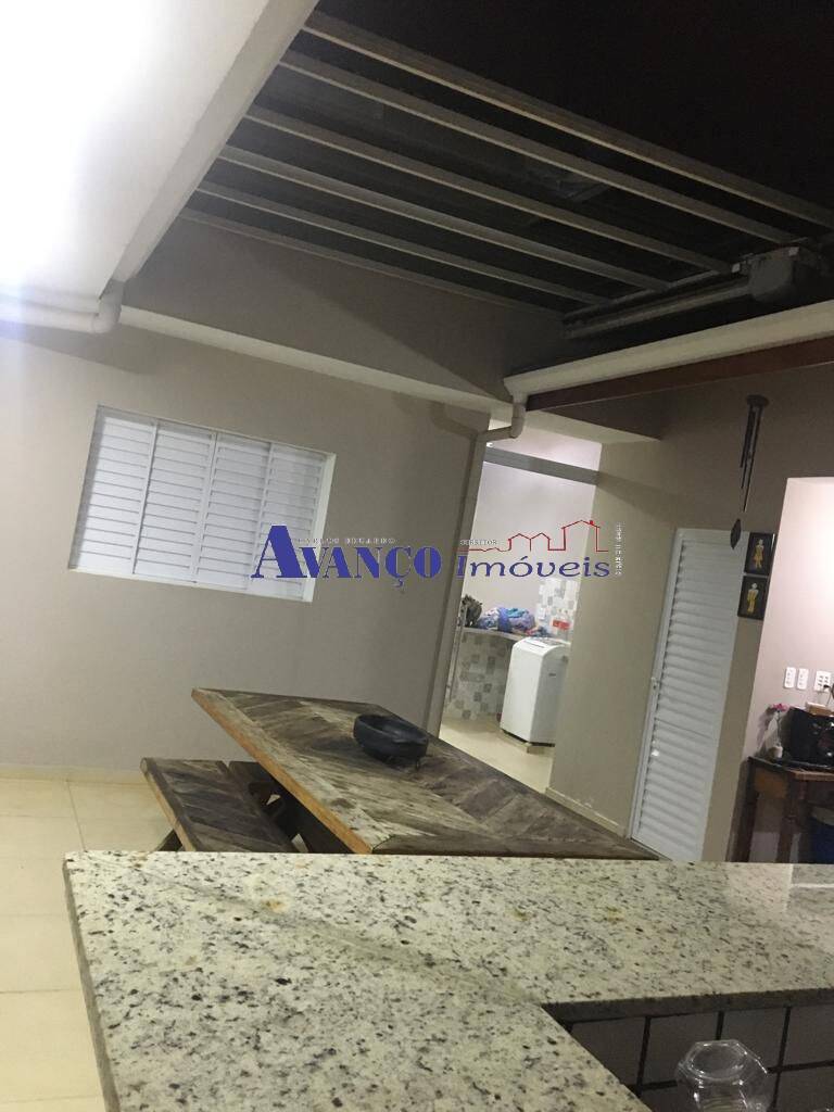 Casa à venda com 4 quartos, 191m² - Foto 20